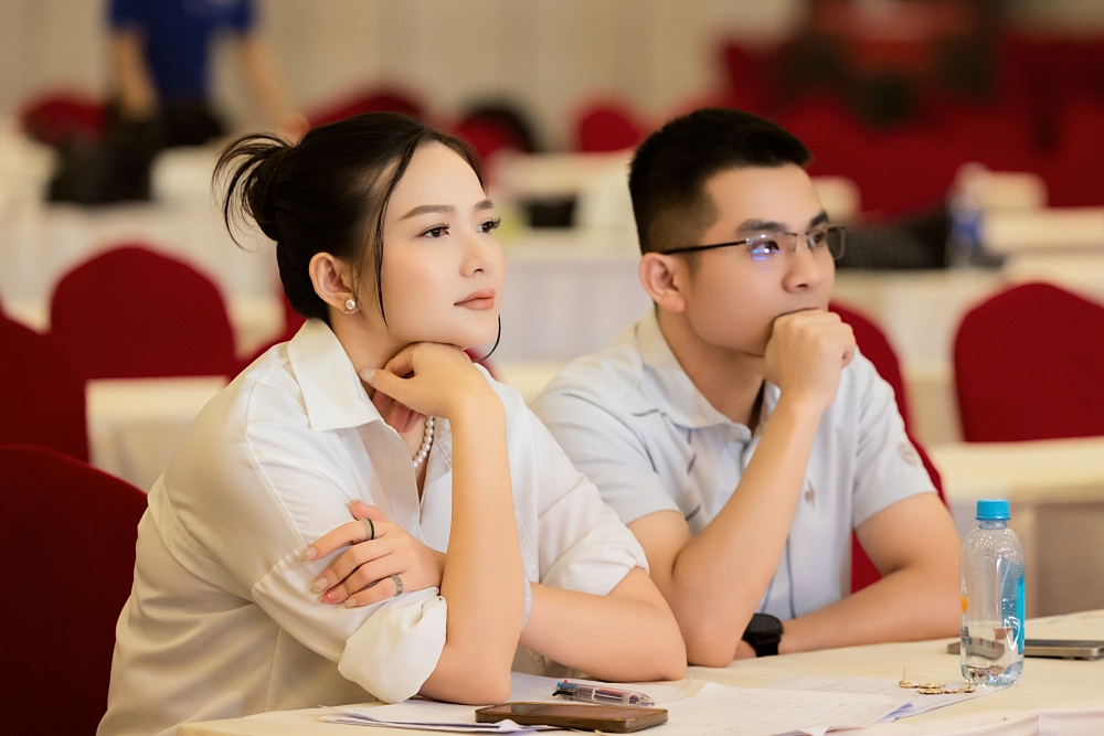 Phan Như Thảo ngày ngủ ba tiếng từng stress vì hành trình start up
